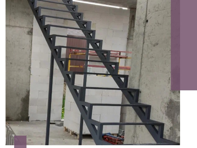 Демонтаж металлических лестниц в Тобольске быстро и безопасно