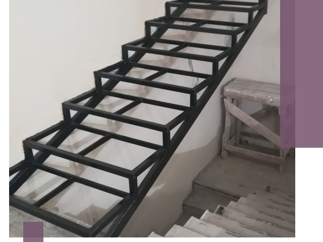 Демонтаж лестниц на металлокаркасе в Тобольске: быстрый вывоз и разбор