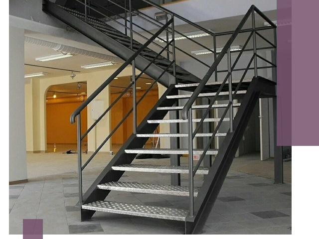 Лестницы для офиса в Тобольске: изготовление, монтаж, демонтаж