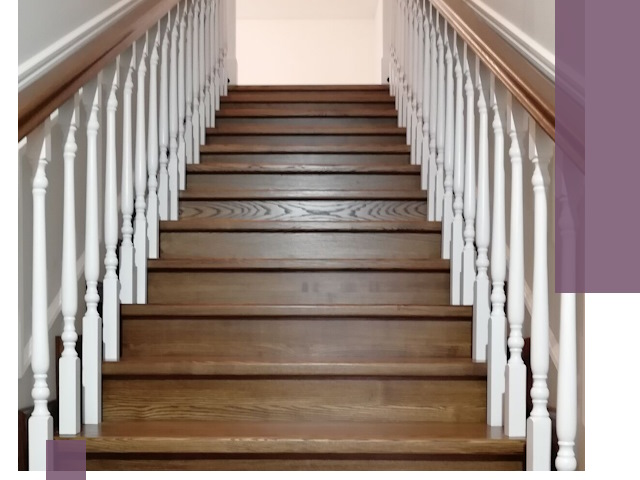 Лестницы из ясеня на заказ в Тобольске — изготовление и монтаж