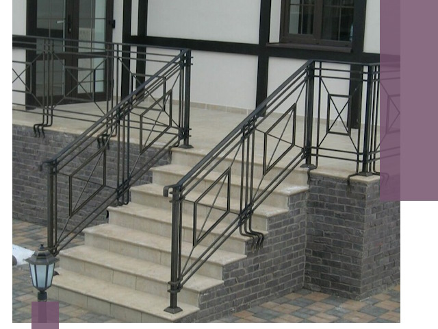 Перила для крыльца в Тобольске — монтаж, изготовление и установка