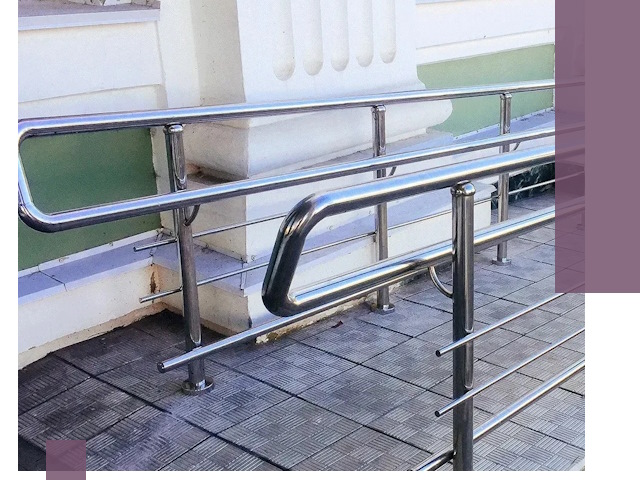 Ограждения пандусов из металла и нержавейки в Тобольске