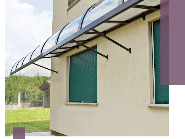 Козырьки над окнами в Тобольске — изготовление и монтаж по выгоде