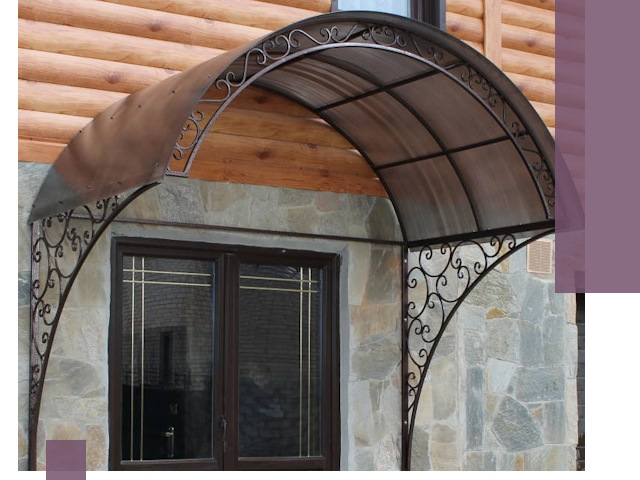 Арочные козырьки под ключ в Тобольске: изготовление и монтаж