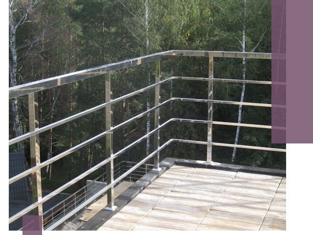 Парапеты из нержавеющей стали в Тобольске — изготовление и монтаж