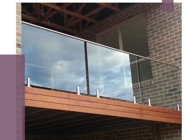 Стеклянные парапеты на крыше и террасе в Тобольске от 11438 руб. | ПРОЛЁТ-Тбл