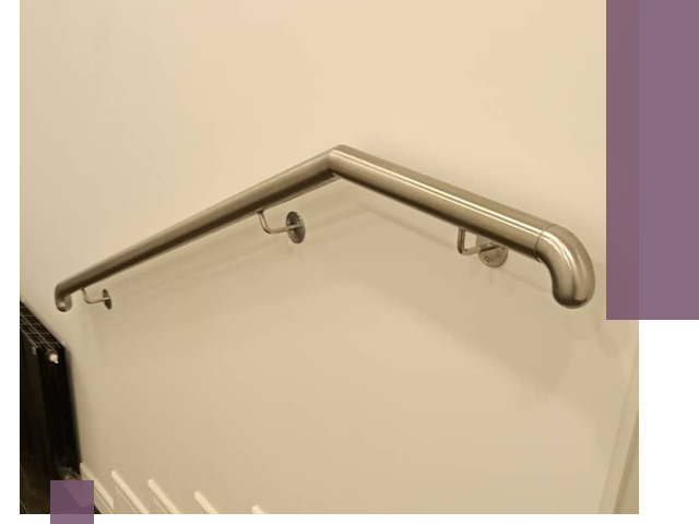 Изготовление пристенных поручней в Тобольске под ключ за сроки